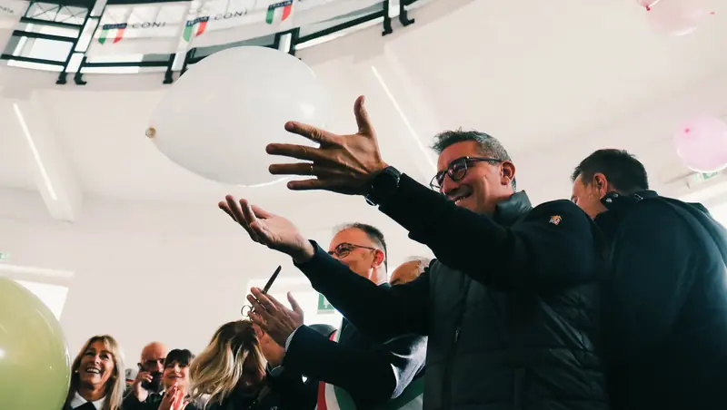 Lancio dei palloncini durante la cerimonia di apertura