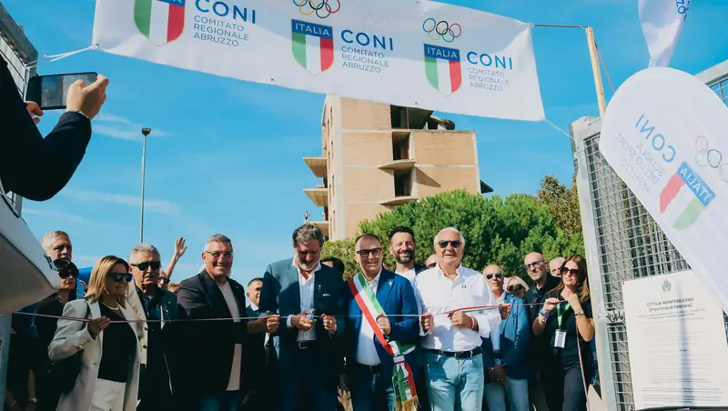 Il taglio del nastro inaugura il Festival dello Sport Abruzzo 2026